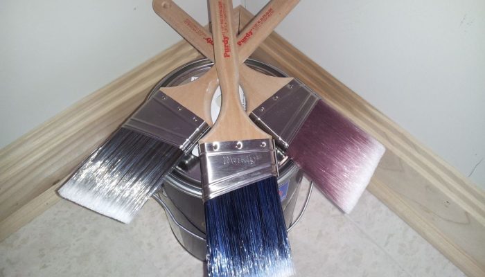 Ajtó, ablak mázolása 2025-ben